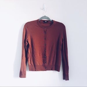 3 for $30 SALE!! Uniqlo New Wool Berry Cardigan 👚